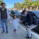 Ed ecco arrivare Martina, di 5 anni, accompagnata dal pap�